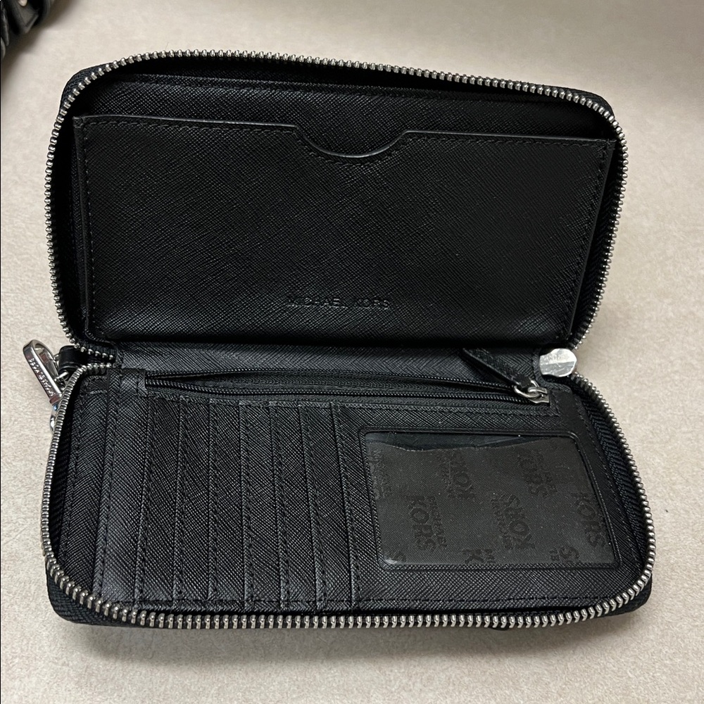 Black Wristlet Wallet coach - Picture 3 of 3